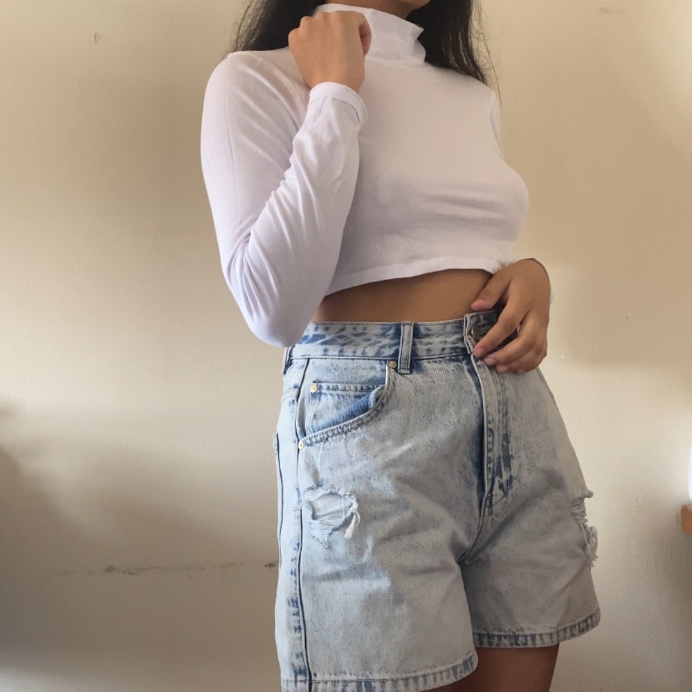 BOOHOO High Neck White Cropped Long Sleeve